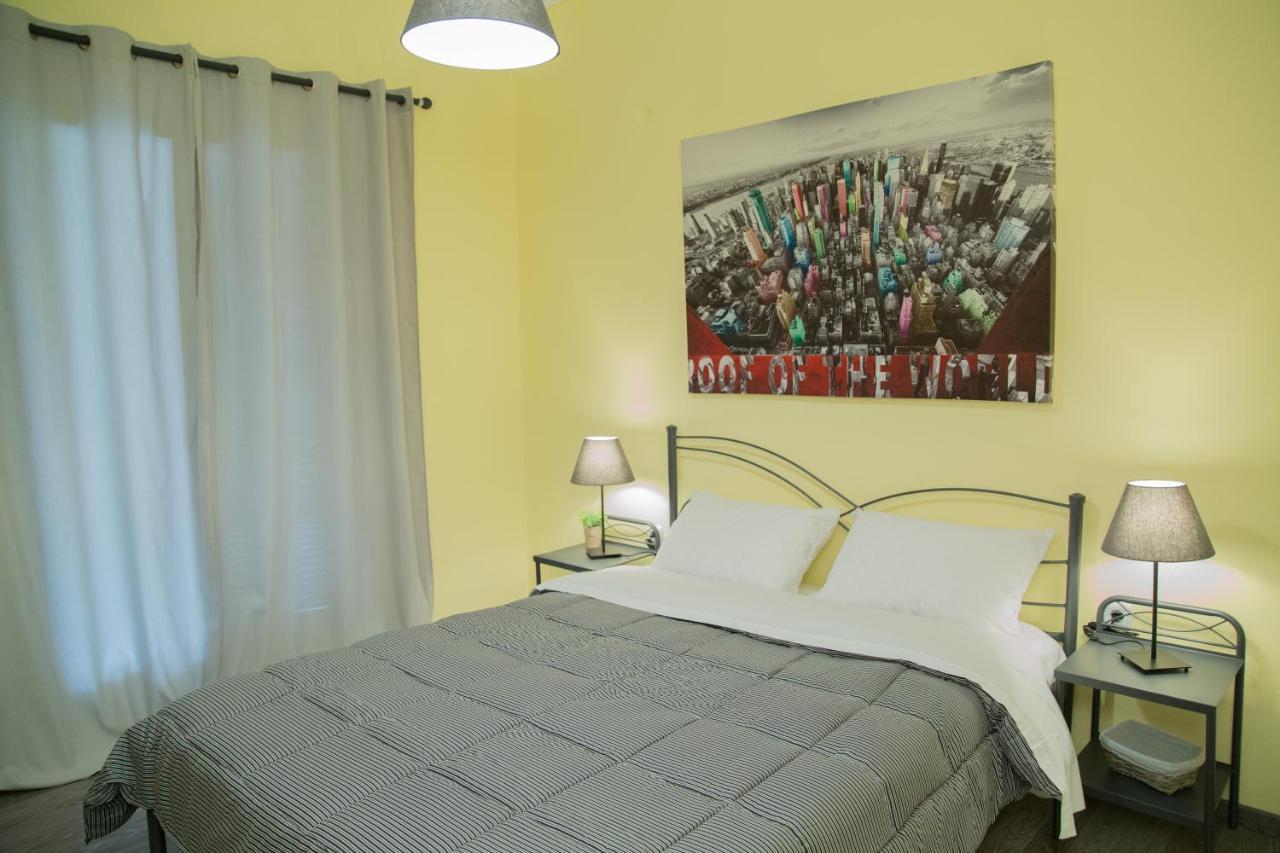 Apartamento Cozy Renovated Flat In Koukaki Atenas Exterior foto