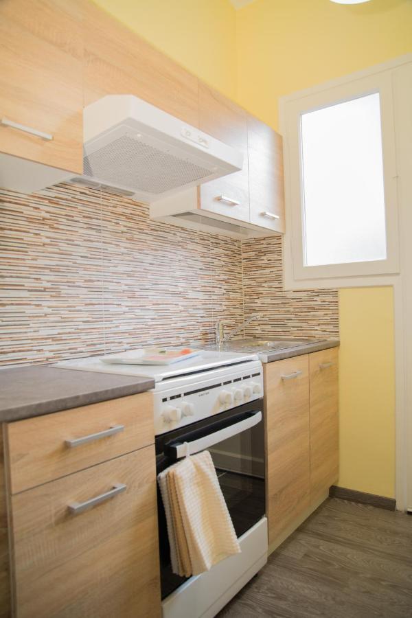 Apartamento Cozy Renovated Flat In Koukaki Atenas Exterior foto